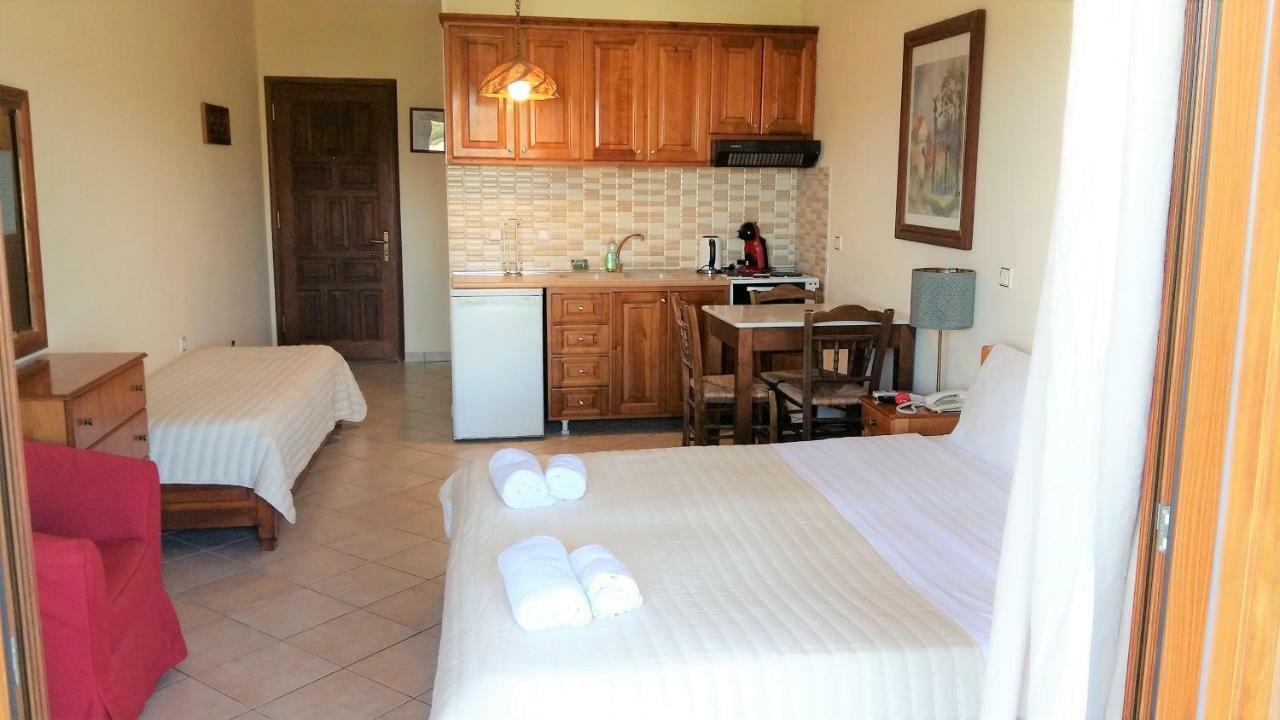Philippos Hotel Apartments Nikiána Kültér fotó